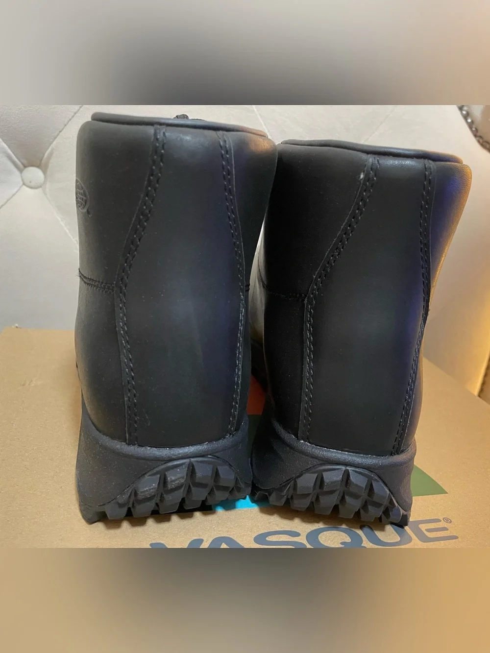 New Men’s Size 10 Vasque Black 7128 Sundowner GTX